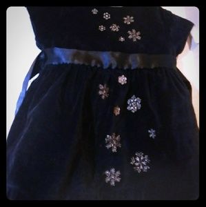 Small wonder velvet dress